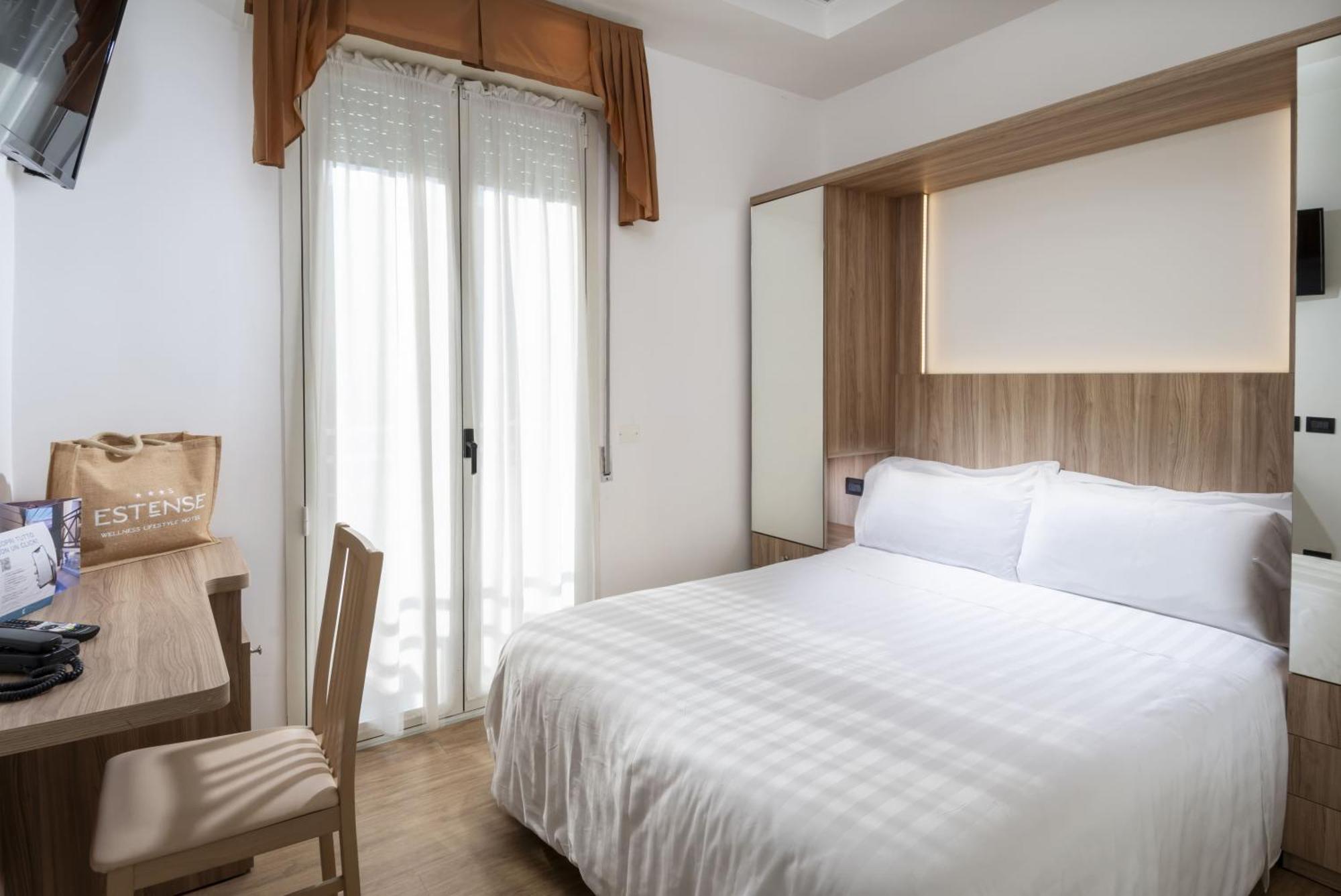 Hotel Estense 가테오 아 마레 외부 사진